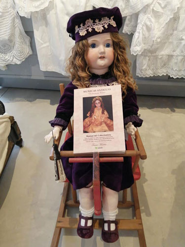 MU&NTILDE;ECA ARMAND MARSEILLE